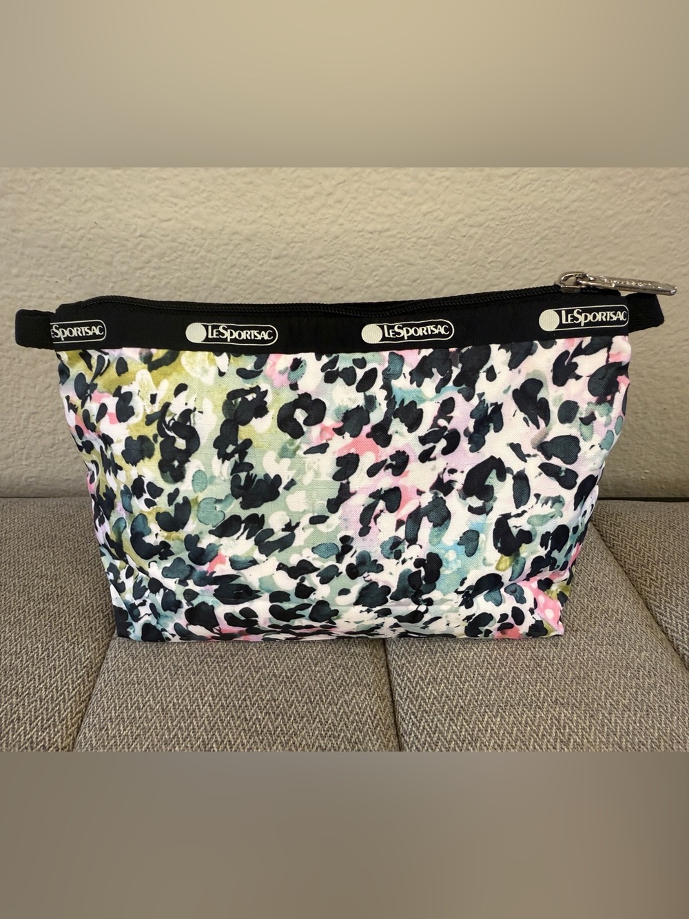 LeSportsac Zipper Pouch, ‘Charming Cheetah’ Watercolor Pattern - Picture 4 of 15